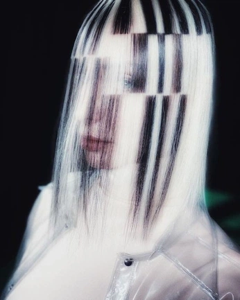 A cover of "Hair" cluster. The owner is imlillian. The cluster consists of 4 elements.