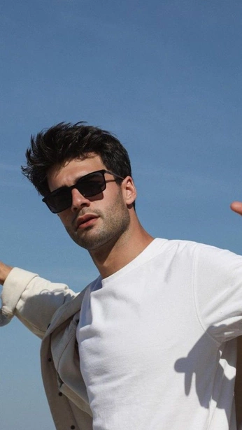 A cover of "lentes" cluster. The owner is jose112. The cluster consists of 3 elements.