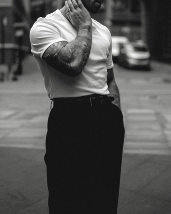 A cover of "wardrobe" cluster. The owner is alexhaobao. The cluster consists of 19 elements.