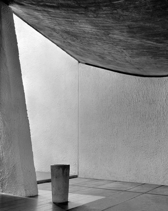 A cover of "Architecture" cluster. The owner is kzm1nt. The cluster consists of 8 elements.