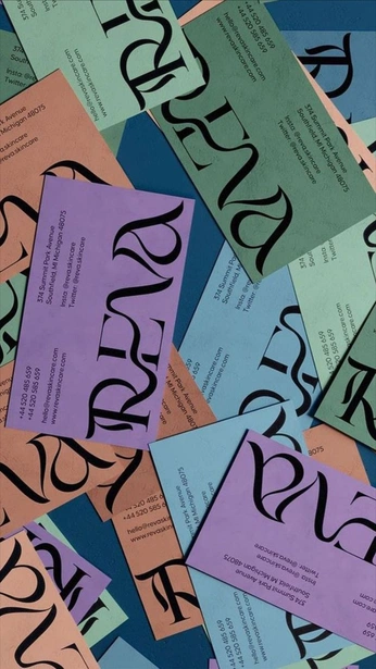 A cover of "Business Card Inspo" cluster. The owner is vantoma. The cluster consists of 5 elements.