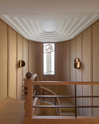 A cover of "Inspos" cluster. The owner is melanieanastassi. The cluster consists of 2 elements.