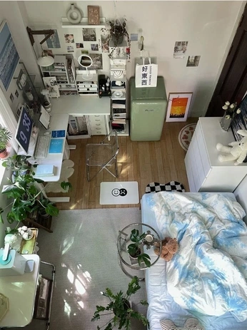 A cover of "Home" cluster. The owner is pumki. The cluster consists of 2 elements.