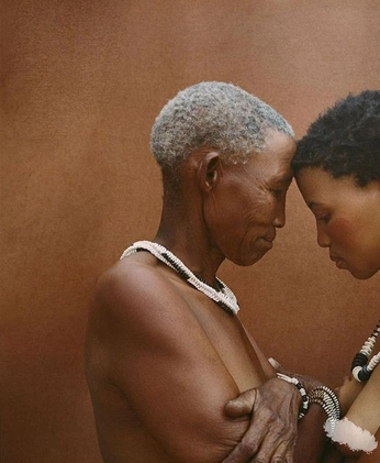 A cover of "******" cluster. The owner is meguislay. The cluster consists of 3 elements.