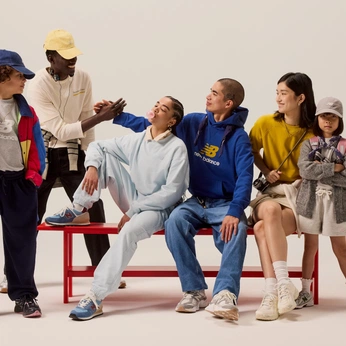 A cover of "HOVER LITE" cluster. The owner is alienkat. The cluster consists of 69 elements.