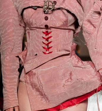 A cover of "candy of middle ages" cluster. The owner is edanurozturk. The cluster consists of 32 elements.