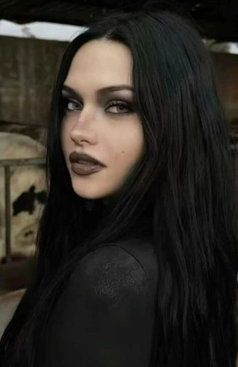 A cover of "beauty" cluster. The owner is spookysushi. The cluster description is "hair + makeup i liked 🖤". The cluster consists of 81 elements.