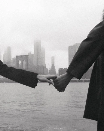 A cover of "FRIENDS" cluster. The owner is elisaawesomestt. The cluster consists of 3 elements.