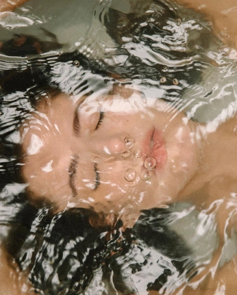 A cover of "i feel it" cluster. The owner is natvp. The cluster consists of 5 elements.