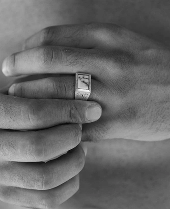 A cover of "D2dag" cluster. The owner is dianarobles. The cluster consists of 4 elements.