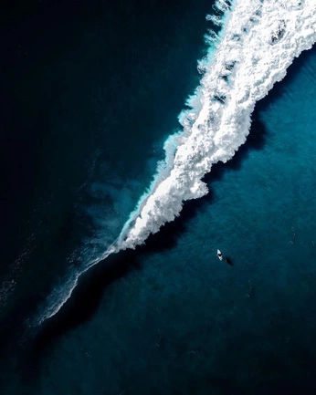 A cover of "Travel" cluster. The owner is dylan06. The cluster description is "For Travel  inspiration". The cluster consists of 8 elements.