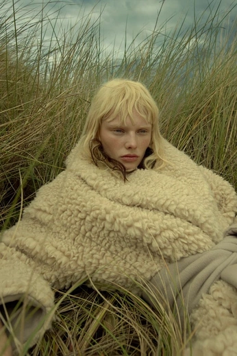 A cover of "Clothes" cluster. The owner is seaniejax. The cluster consists of 23 elements.