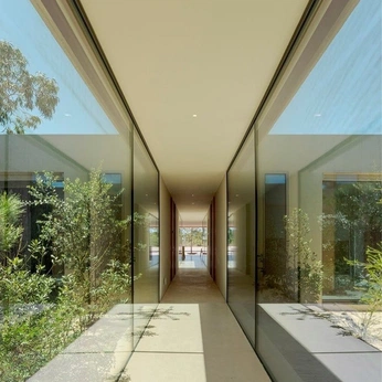 A cover of "Editorial Escapes" cluster. The owner is imcarolina. The cluster consists of 8 elements.