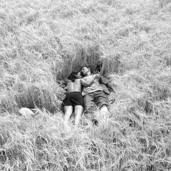 A cover of "Should be us" cluster. The owner is zylinyolanda. The cluster consists of 10 elements.