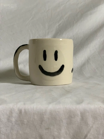 A cover of "mug" cluster. The owner is barbarasabino. The cluster consists of 9 elements.