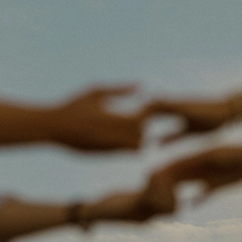 A cover of "✦ stuffs" cluster. The owner is yourcoldrem. The cluster consists of 7 elements.