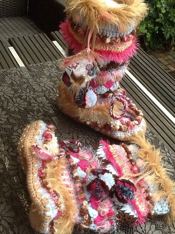 A cover of "." cluster. The owner is chevystar. The cluster consists of 22 elements.