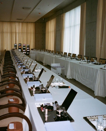 A cover of "VANDELAC ATELIERS" cluster. The owner is obvrose. The cluster consists of 22 elements.