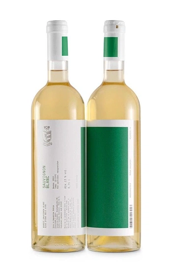 A cover of "KT rebrand" cluster. The owner is julieboyeh. The cluster consists of 7 elements.