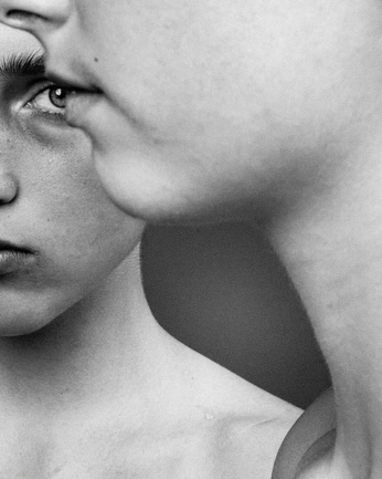 A cover of "Portraits" cluster. The owner is aukaizinho. The cluster consists of 7 elements.