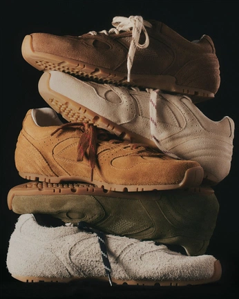 A cover of "Art Inspiration" cluster. The owner is ishanisingh. The cluster consists of 9 elements.