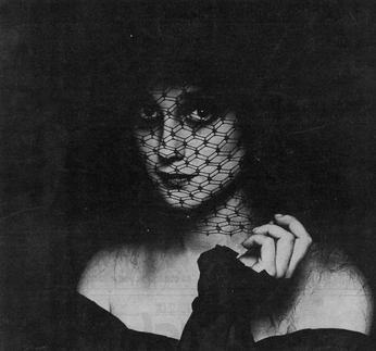 A cover of "traditional goth" cluster. The owner is witchynailah. The cluster consists of 1 element.