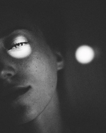 A cover of "Shadow" cluster. The owner is misschar. The cluster consists of 3 elements.