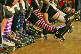 A cover of "CRACKLESS" cluster. The owner is piksnor. The cluster description is "hell yes". The cluster consists of 63 elements.