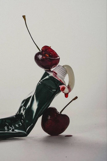 A cover of "SETTHESCENE" cluster. The owner is twentytwain. The cluster consists of 11 elements.