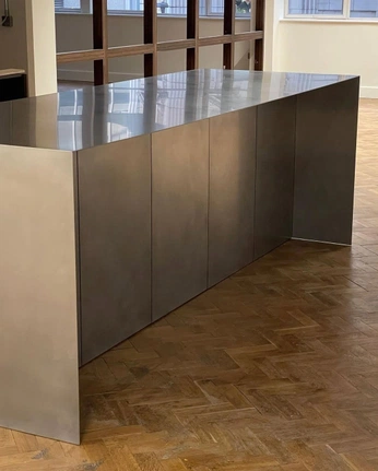 A cover of "SHAKE" cluster. The owner is 1900petey. The cluster consists of 14 elements.