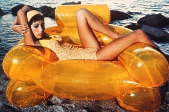 A cover of "Retro" cluster. The owner is cosmiccat13. The cluster consists of 8 elements.