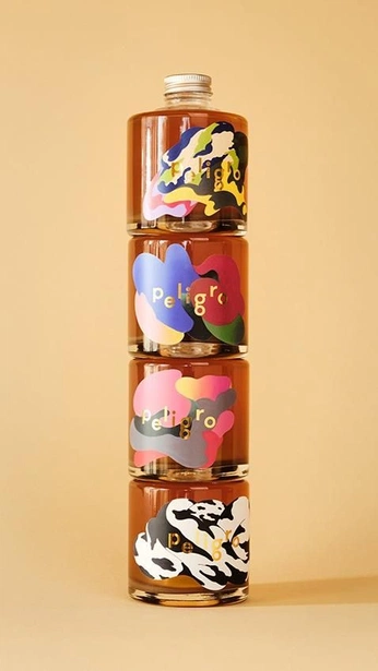 A cover of "things" cluster. The owner is deebee212. The cluster consists of 7 elements.