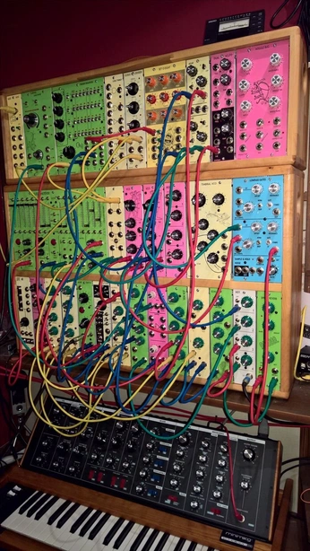 A cover of "Peenter🤗" cluster. The owner is katkate. The cluster consists of 17 elements.