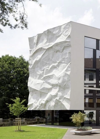 A cover of "elements and materials" cluster. The owner is ahamli7. The cluster consists of 13 elements.