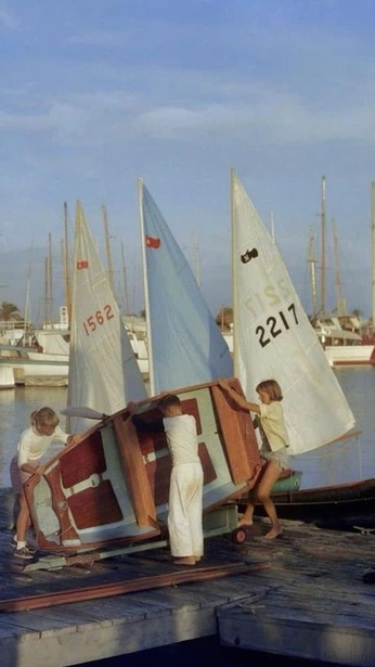 A cover of "montauk yacht club" cluster. The owner is caylin. The cluster consists of 105 elements.