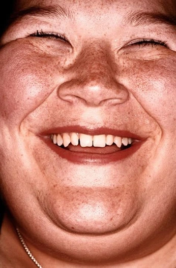 A cover of "people" cluster. The owner is alien101. The cluster consists of 10 elements.