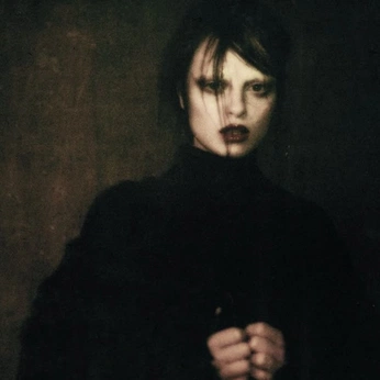 A cover of "Emerald Editorial" cluster. The owner is nousrose. The cluster consists of 18 elements.