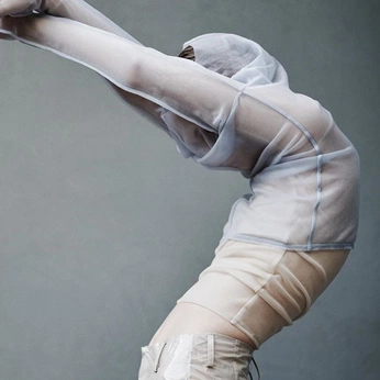 A cover of "DELICATE_MIND" cluster. The owner is blondkill. The cluster consists of 19 elements.