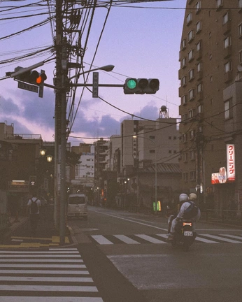 A cover of "cities" cluster. The owner is avakiljan. The cluster consists of 9 elements.