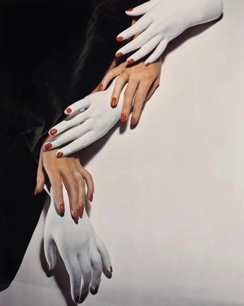 A cover of "strange" cluster. The owner is evstratova. The cluster consists of 9 elements.