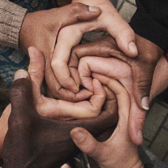 A cover of "DCC" cluster. The owner is stephaniev. The cluster consists of 28 elements.