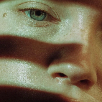 A cover of "the curse club" cluster. The owner is ghostworld. The cluster consists of 83 elements.