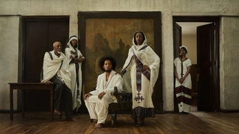 A cover of "new farmrio" cluster. The owner is zurirosalino. The cluster consists of 2 elements.