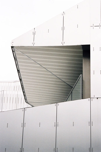 A cover of ".arch" cluster. The owner is andrsn. The cluster consists of 14 elements.