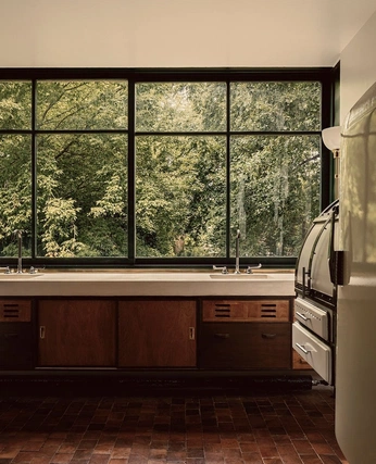 A cover of "sourcethearea" cluster. The owner is rachelwongster. The cluster consists of 82 elements.