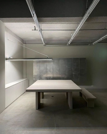 A cover of "JY office" cluster. The owner is jarchive. The cluster consists of 129 elements.