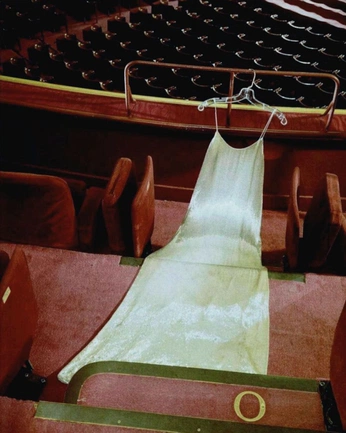 A cover of "combustion" cluster. The owner is fanshaw. The cluster consists of 3 elements.