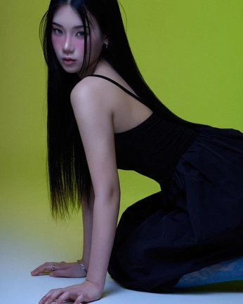 A cover of "colour" cluster. The owner is kantalotta. The cluster consists of 1 element.