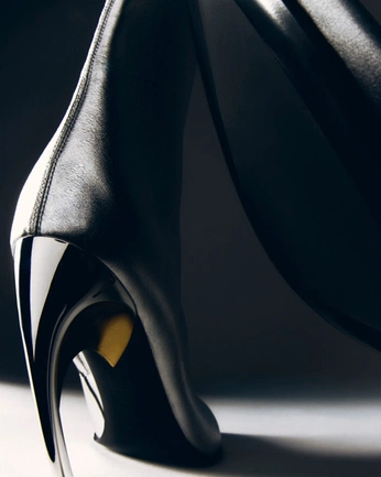 A cover of "MATTE" cluster. The owner is ellampeters. The cluster consists of 36 elements.