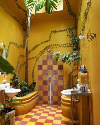 A cover of "Spaces" cluster. The owner is gatitosmunchkin. The cluster consists of 125 elements.